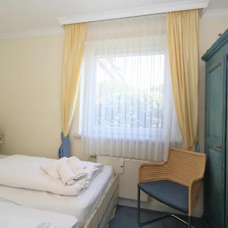 Arp 1-22 Apartment